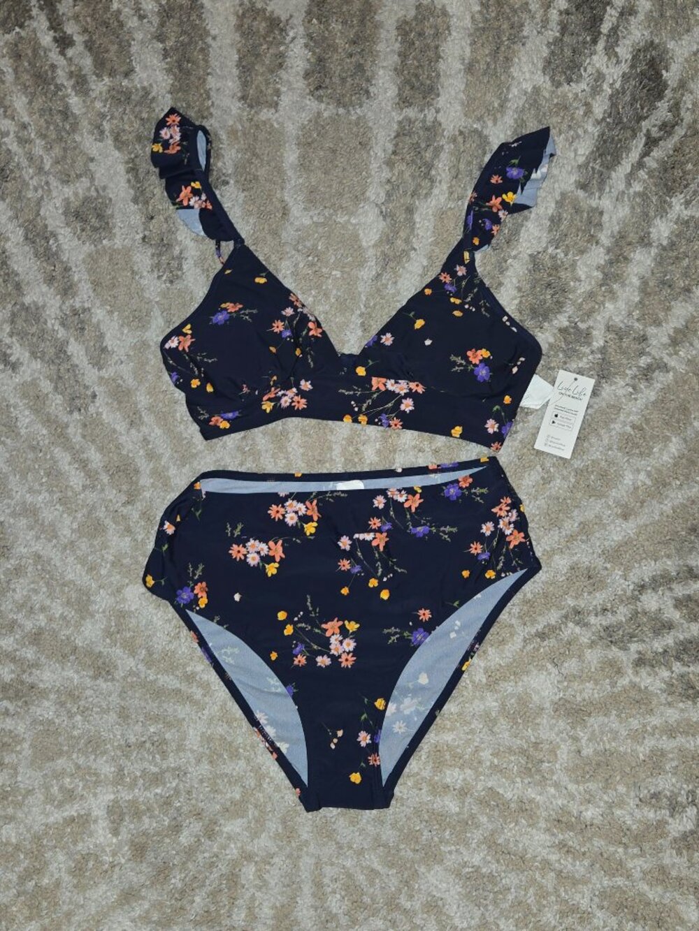 Curse Ditzy Floral 2pc NWT Size M